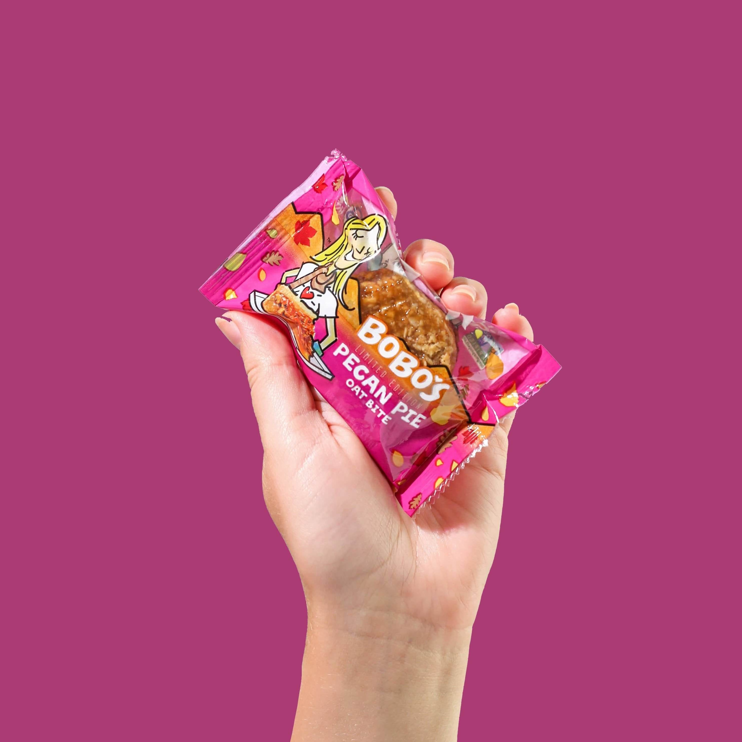 Bobos-Pecan-Bite-Handheld-V1_1.jpg